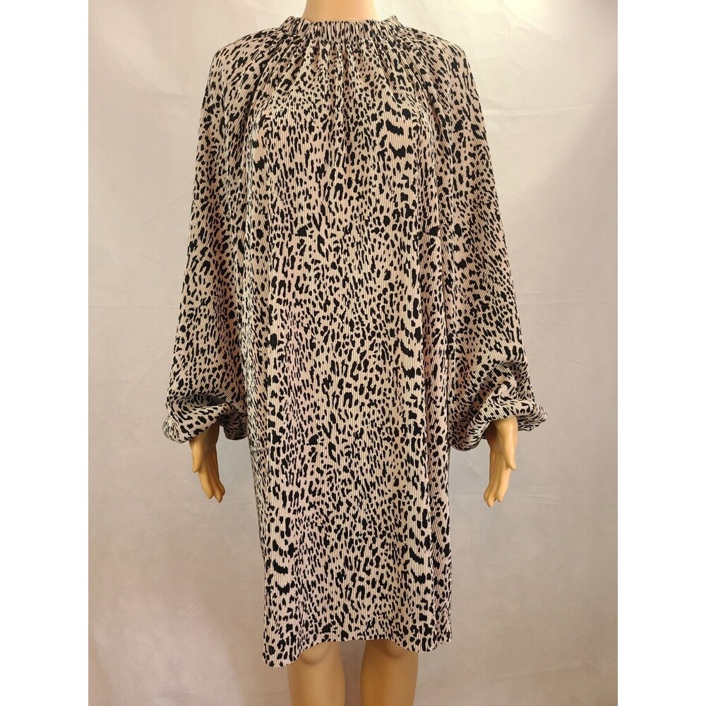 NWT ASOS Women's (10) Beige & Black Cheetah Print Accordion Fabric Shift Dress